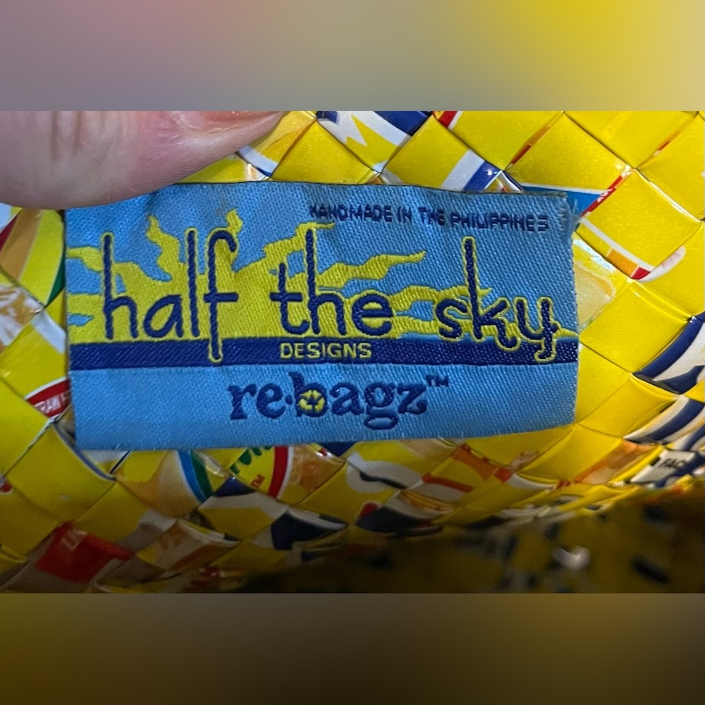 Re*Bagz Half the Sky Recycled Juice Container Woven Crossbody Bag - Picture 8 of 9